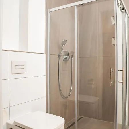 Mit 4 Schlafzimmern Apartmán