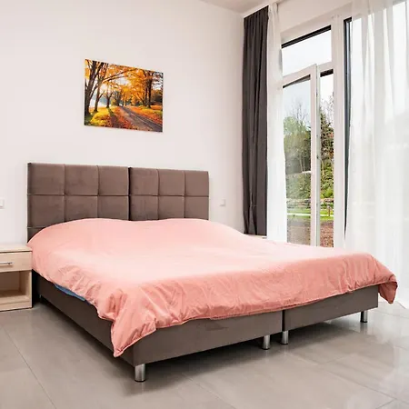 Apartmán Mit 4 Schlafzimmern *